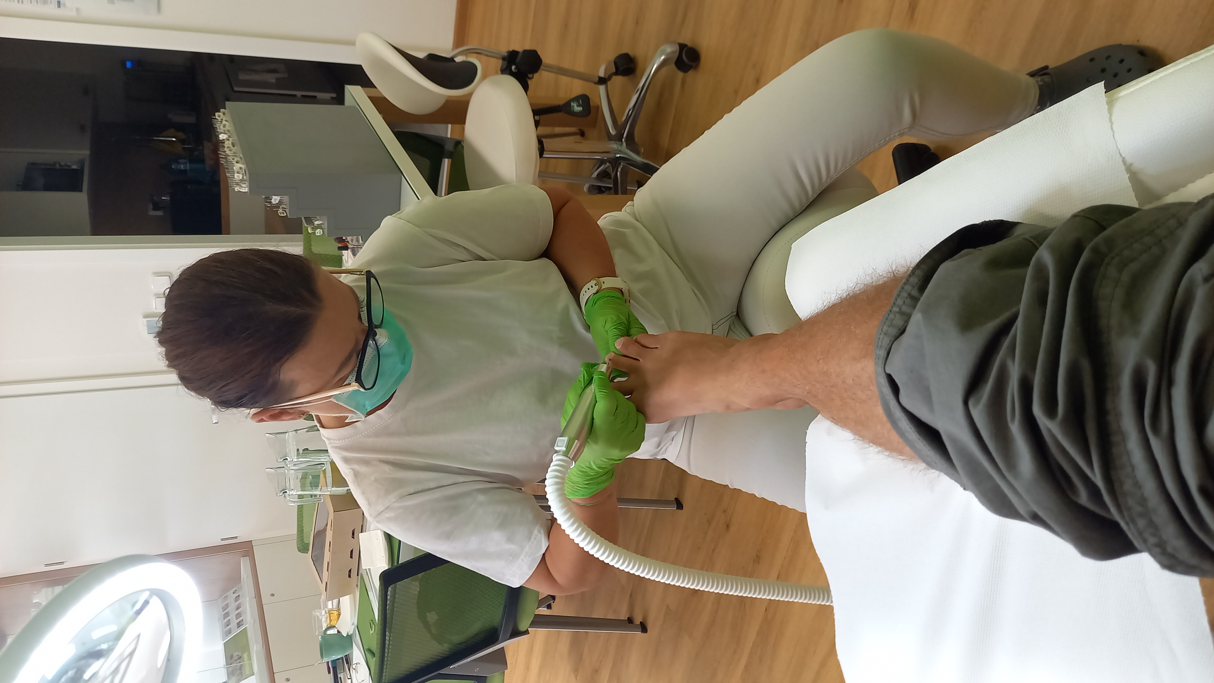 Přístrojová brusná pedikúra